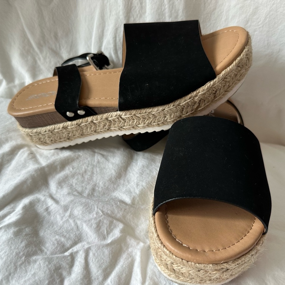 WOMEN'S SODA TOPIC PLATFORM SANDALS